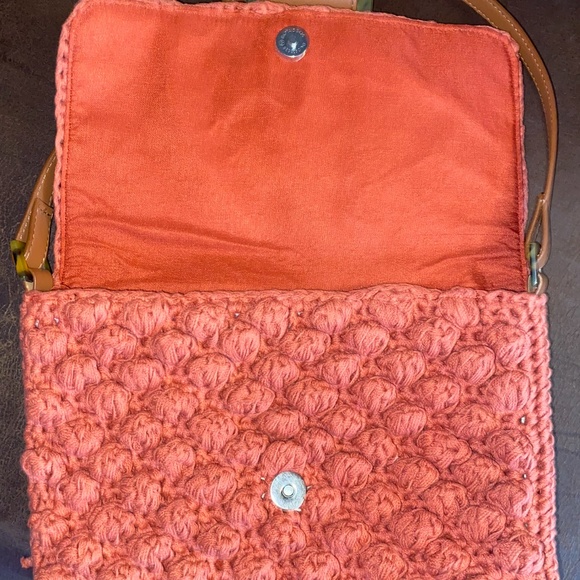 OKPTA Womens Red Orange Cinnabar Slender Medium Crocheted Handbag Baguette Purse - Picture 4 of 11